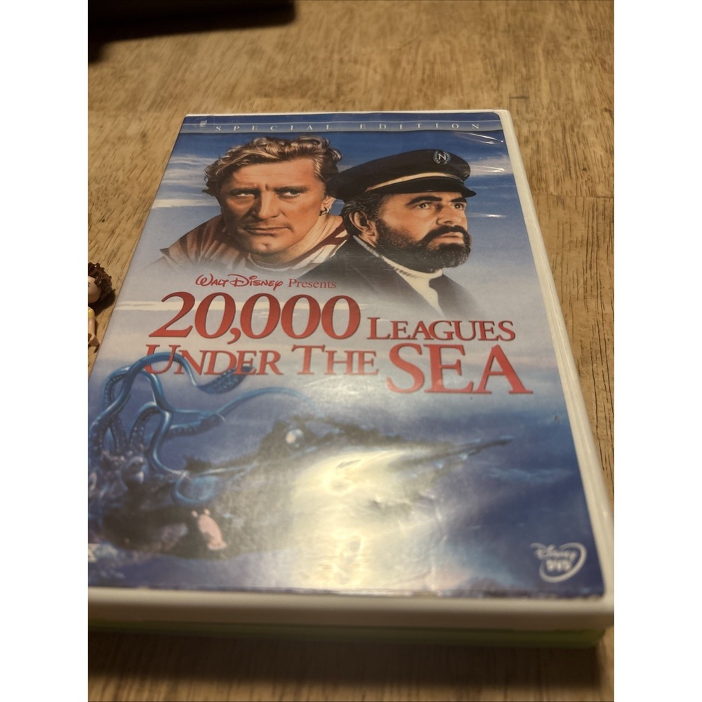 Walt Disney 20,000 Leagues Under the Sea Special Edition DVD 1954 Movie G Rated